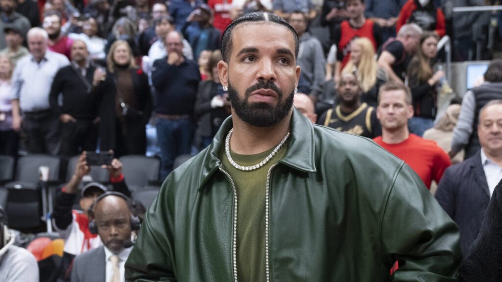 12 Ways Drake Tried To Regain Public Favor After Kendrick Lamar Beef