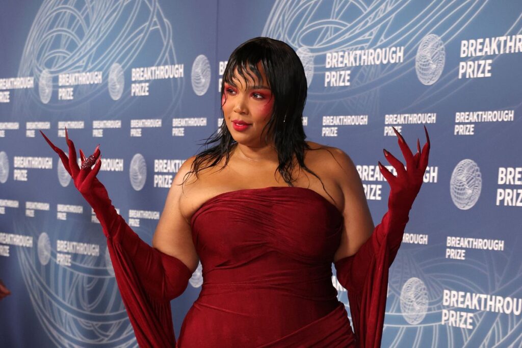 Lizzo Breaks Down In Tears During Birthday Celebration