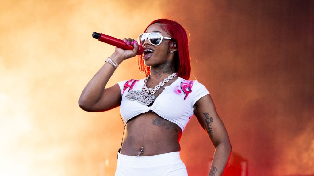 Sexyy Red’s “YN” Anthem With Baby Kia & BabyChiefDoit On "In The Booth"