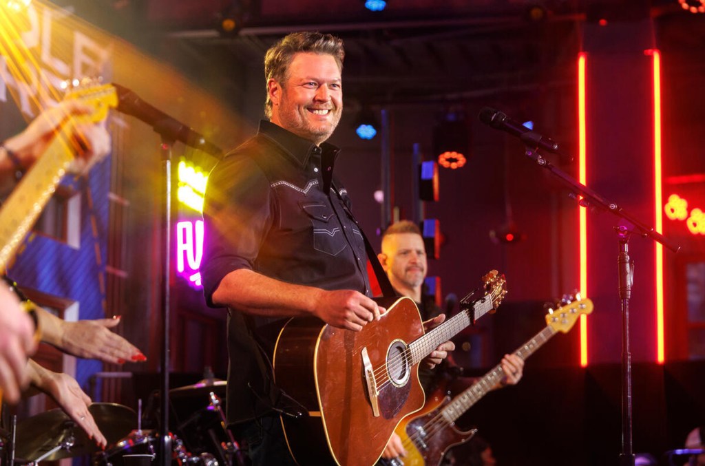 Blake Shelton Reacts to Gripes About Not Performing Live on 2025 AMAs Blake Shelton Reacts to Gripes About Not Performing Live on 2025 AMAs