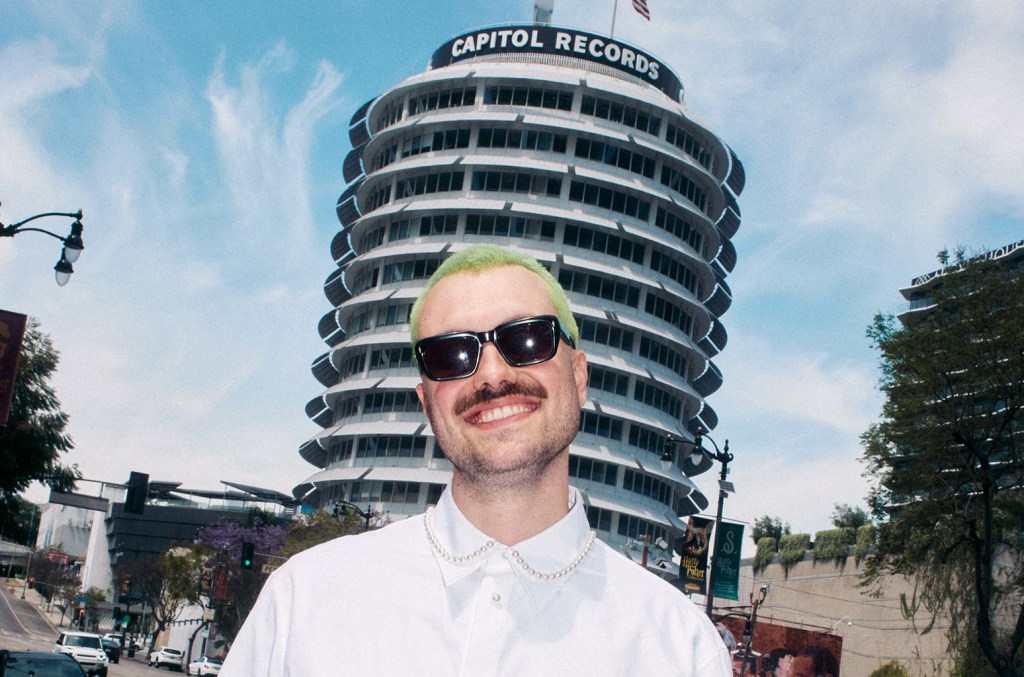 Marlon Hoffstadt Signs With Capitol Records Marlon Hoffstadt Signs With Capitol Records