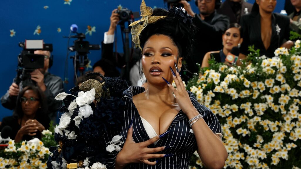 Nicki Minaj Denies Being Gay After Fan Misinterprets Phot… NEW YORK, NEW YORK - MAY 05: Nicki Minaj attends "Superfine: Tailoring Black Style", the 2025 Costume Institute Benefit, at Metropolitan Museum of Art on May 05, 2025 in New York City.