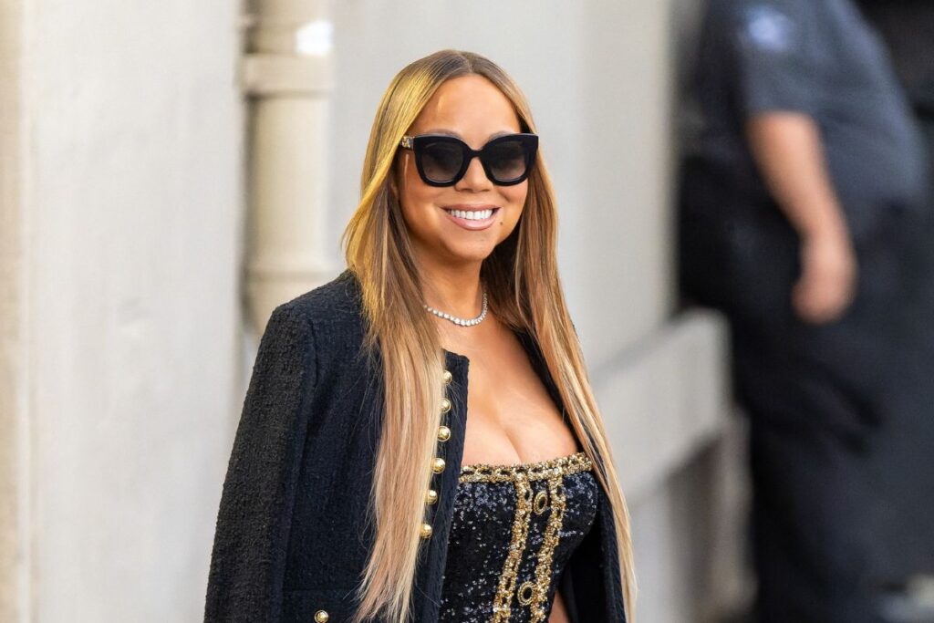 WATCH: Mariah Carey Interview Leaves Fans Perplexed & Confused