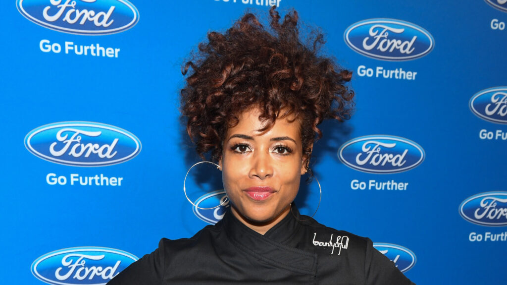 Kelis Shares Why Her Child Is Homeschooled by an AI in Na… Renee Rapp: Bite Me (Complex Exclusive Grape Vinyl)