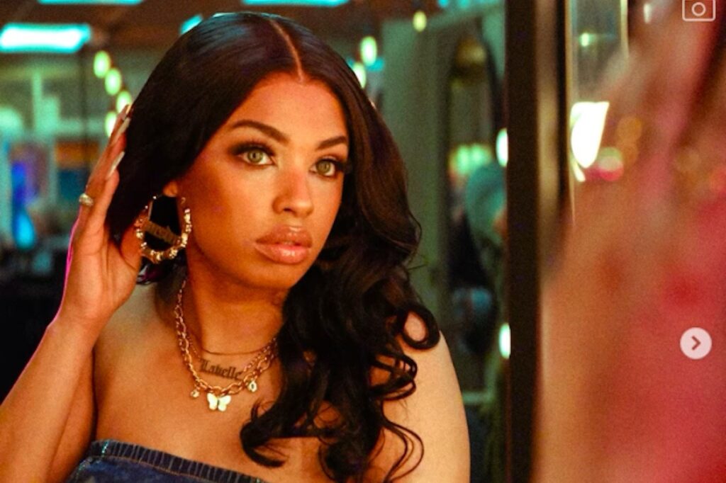 Karol G: Tropicoqueta (Complex Exclusive Dragon Fruit Pink 2LP Vinyl)