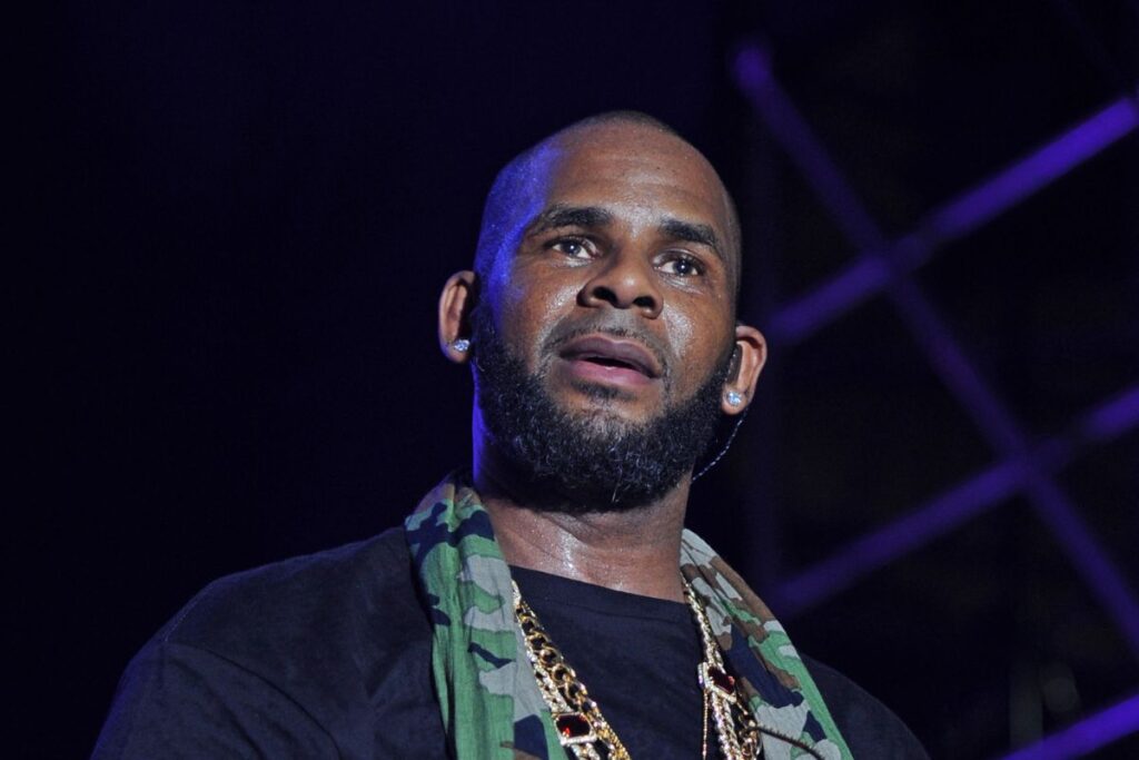 R. Kelly Slammed By Savage Family For Seeking Trump Pardon