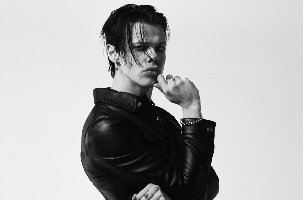 Yungblud Storms to Third Consecutive U.K. No. 1 Album With ‘Idols’ Yungblud Drops Fourth Studio Album 'Idols': Stream It Now
