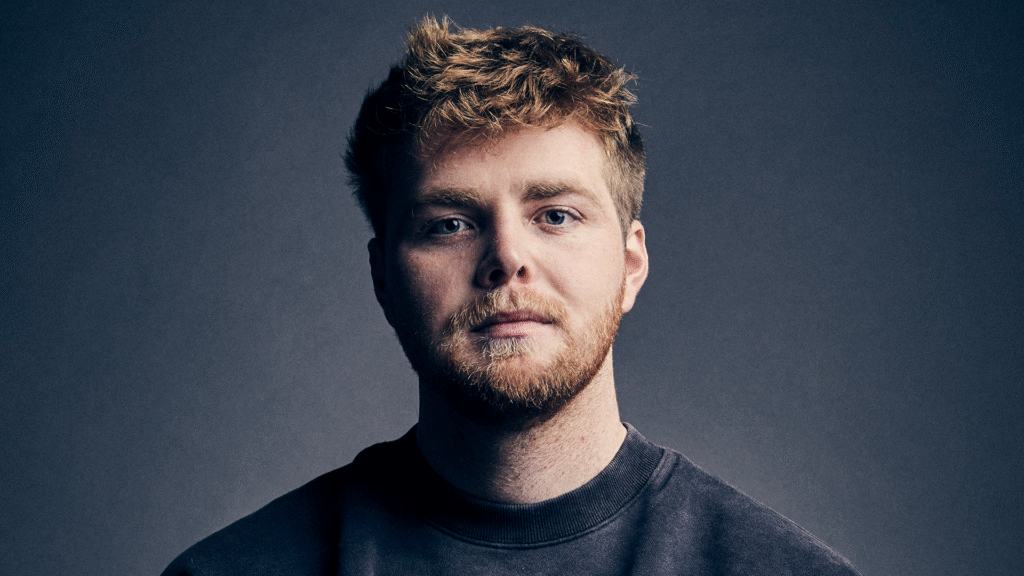 Alex Warren Told Us Why He’s Excited to Play an Intimate … Verizon Fios