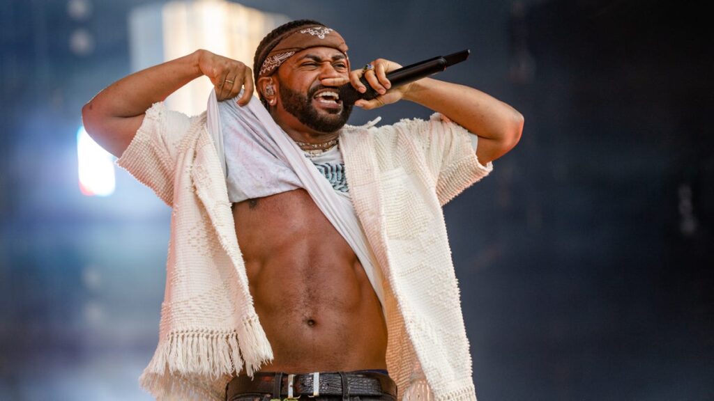 Are Big Sean’s Abs Fake? The Rapper Responds