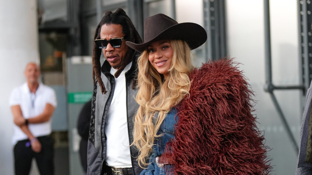 KAWS X Clipse LGSEO Tee Box Set 8