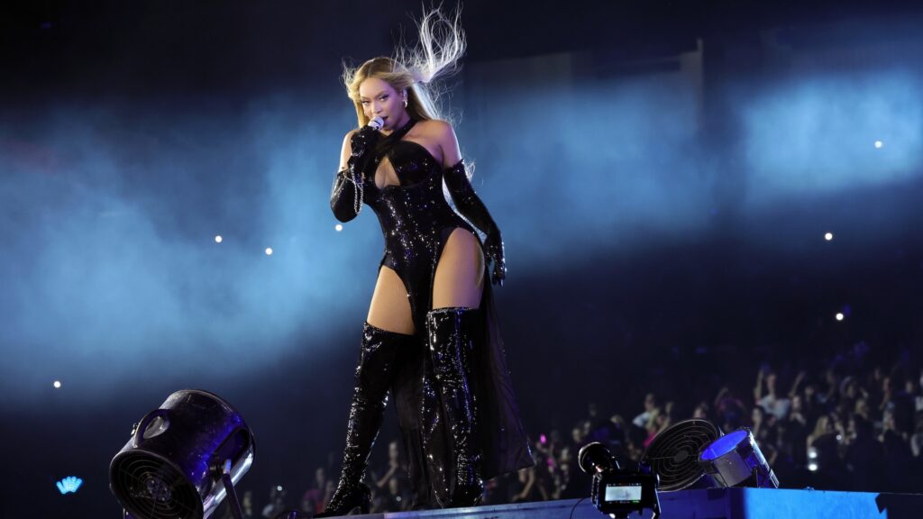 KAWS X Clipse LGSEO Tee Box Set 8