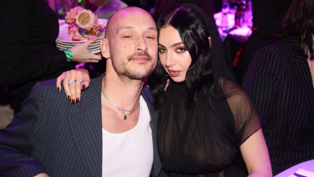 Charli XCX and The 1975’s George Daniel Tie the Knot In L… KAWS X Clipse LGSEO Tee Box Set 8