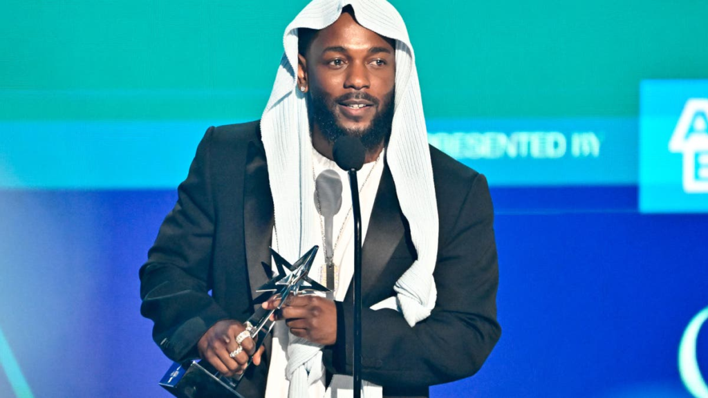 Kendrick Lamar Hired Two New Stylists For His “Grand National Tour”