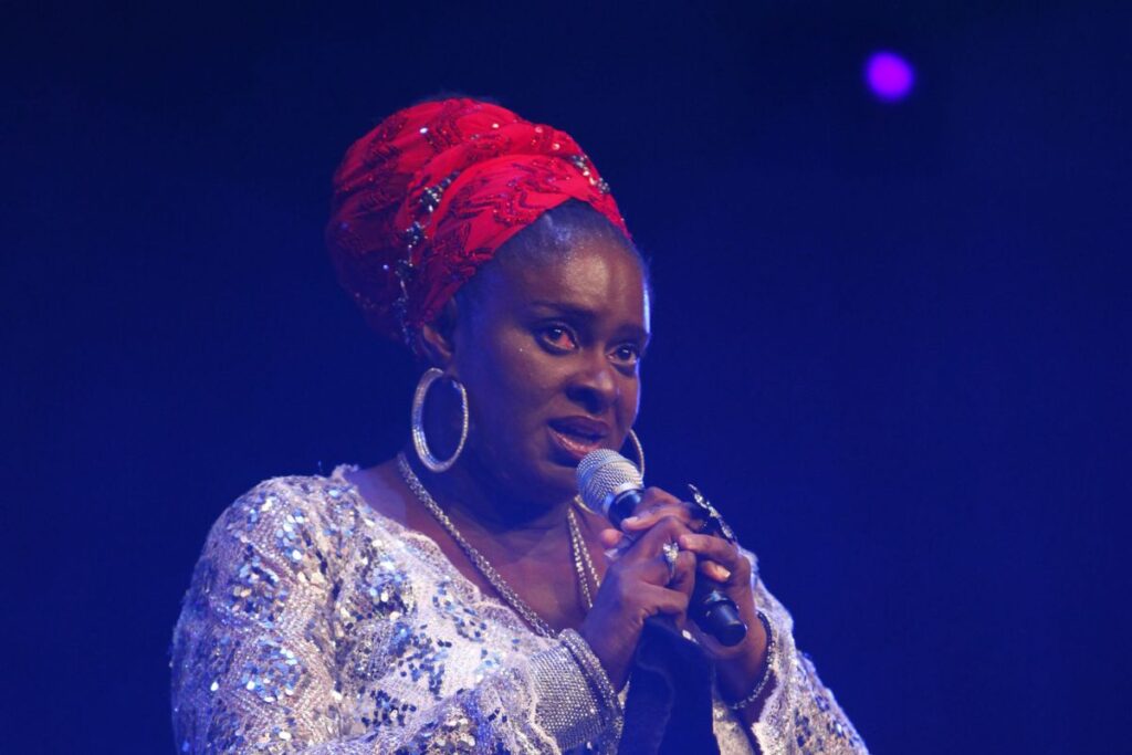 Loose Ends Singer Awaits Bail Decision In Battle With ICE Loose Ends Singer Awaits Bail Decision In Battle With ICE