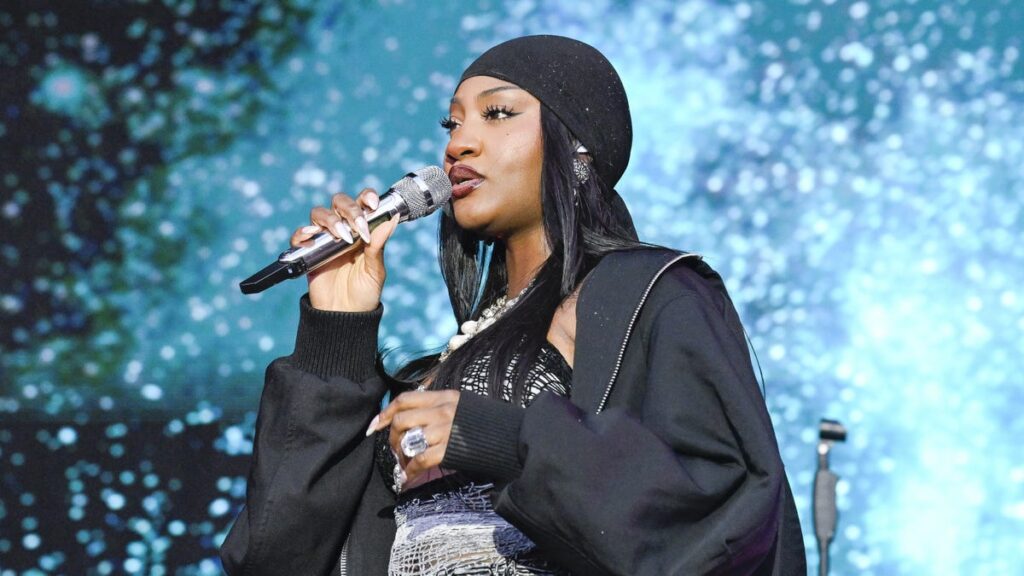 Tems Launches Leading Vibe Initiative To Uplift Young Women In Music