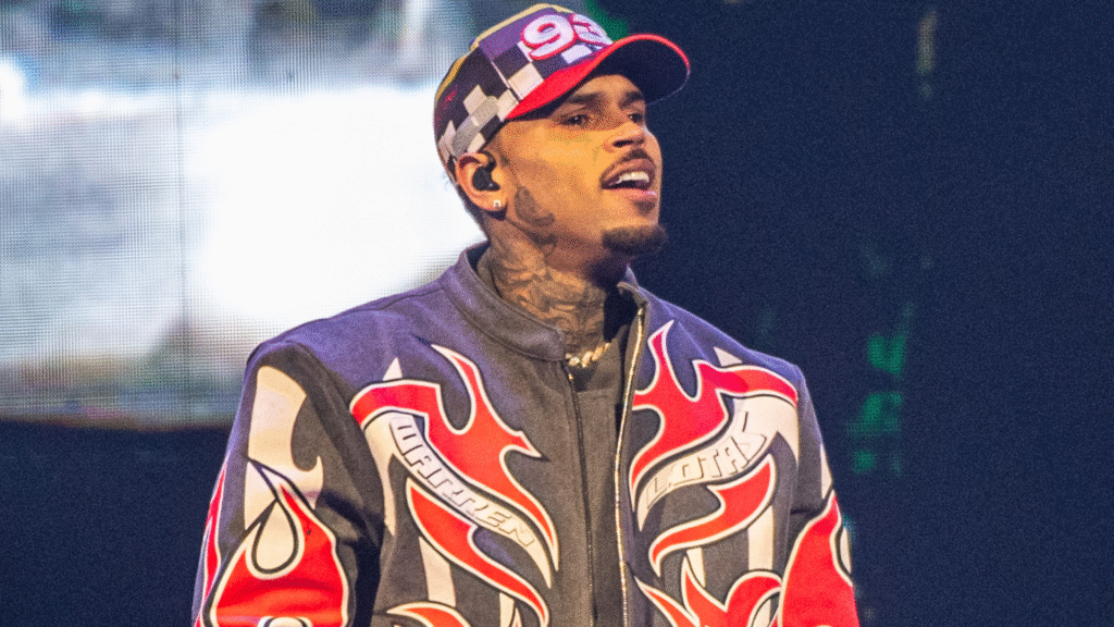 Chris Brown Tells Fans to ‘Please Be Humble’ After Tour S… KAWS X Clipse LGSEO Tee Box Set 8