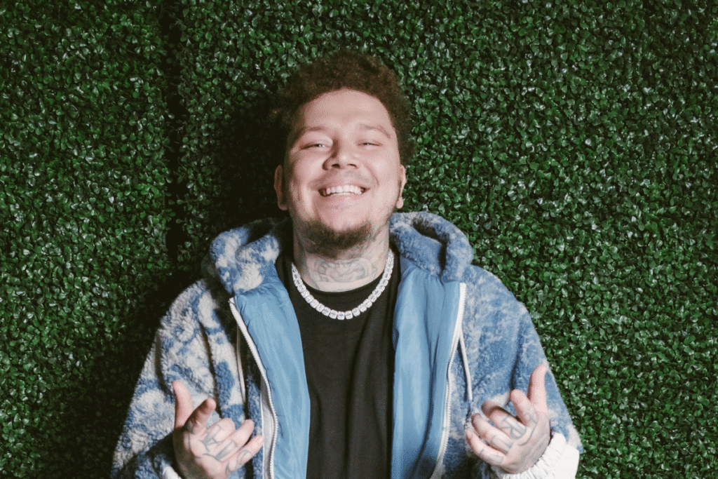 EXCLUSIVE: Phora Files For Bankruptcy, Still Owes Warner Big Loot