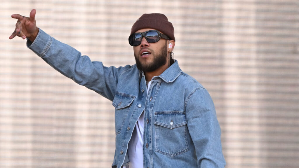 Jhayco Arrested on Drug Charges, Allegedly Had Powder on … KAWS X Clipse LGSEO Tee Box Set 8