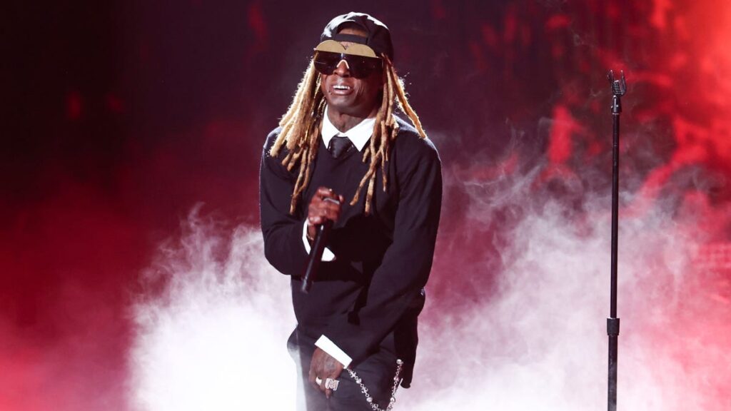 Lil Wayne Postpones "Tha Carter VI Tour" Toronto Show