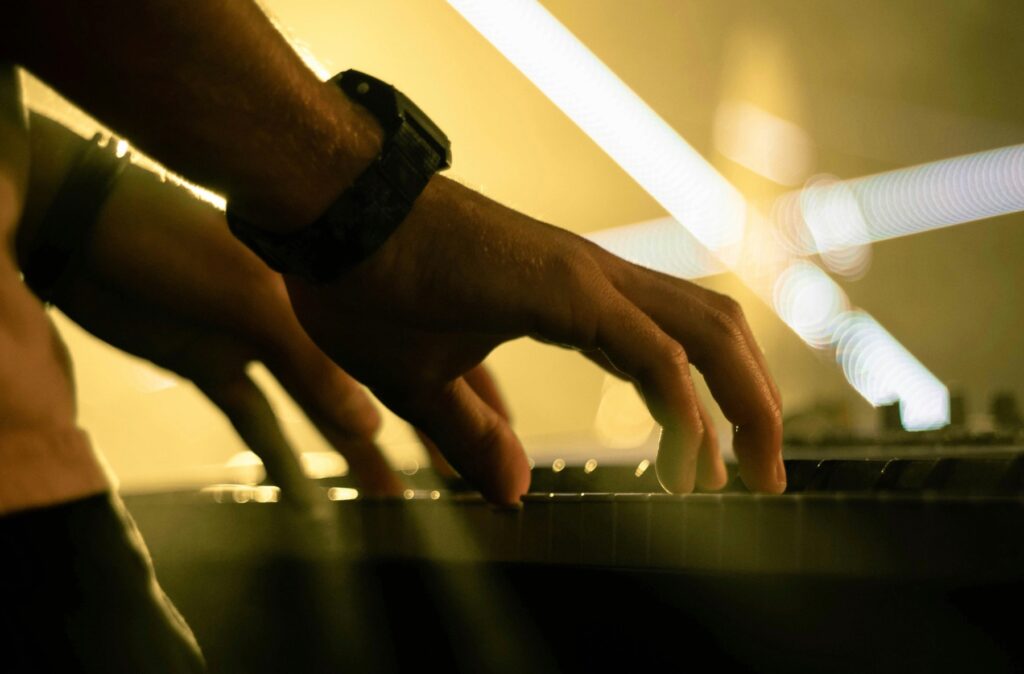 Creating Melodic Hooks That Stick -