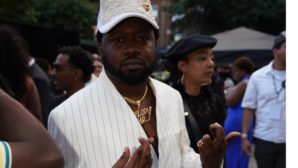 Kranium Tosses Caribbean Music Award Trophy Into The Trash