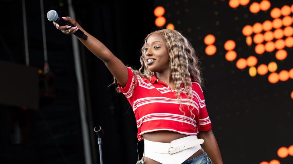 Alemeda Shares ‘But What The Hell Do I Know’ EP Featuring Doechii Alemeda Shares ‘But What The Hell Do I Know’ EP Featuring Doechii