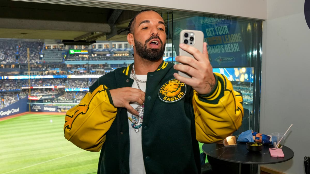 Drake Trolled After Dodgers Defeat Blue Jays In World Series Drake Trolled After Dodgers Defeat Blue Jays In World Series