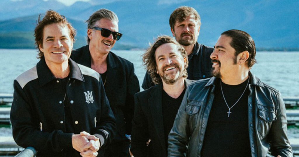 Capturing Christmas Magic with Butch Walker – Universal Audio