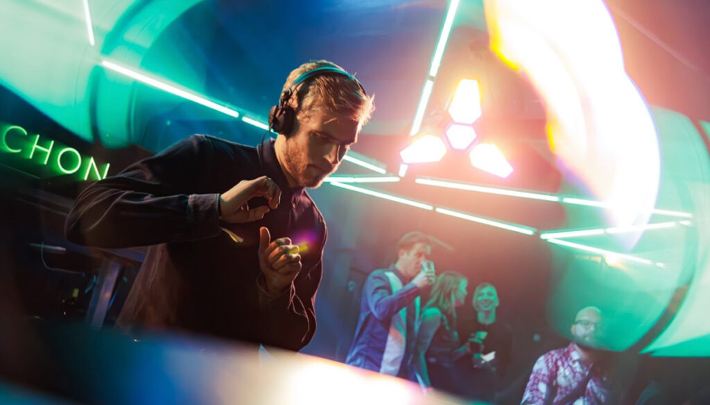 How Huminal uses Raum to balance melody and depth How Huminal uses Raum to balance melody and depth